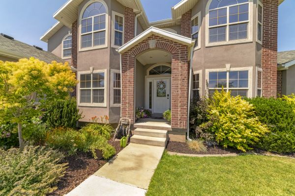 Cost of Transom Window Replacement in Cleveland
